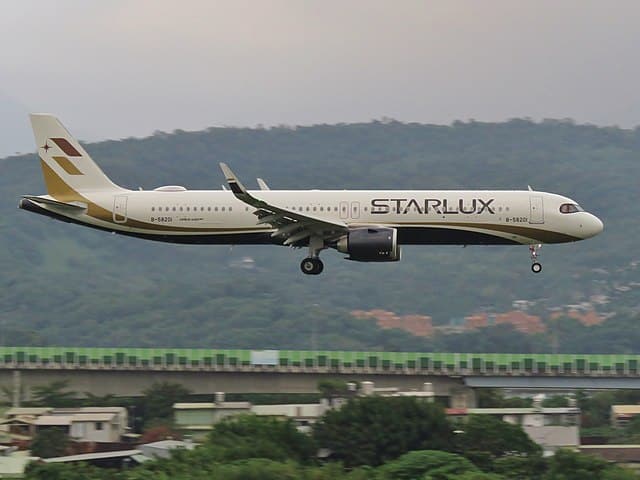 Starlux