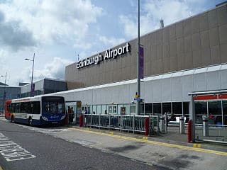 320Px Edinburgh Airport Terminal (2)